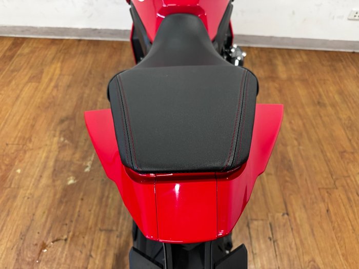 2025 Honda CBR650RAC RED