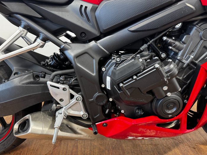 2025 Honda CBR650RAC RED