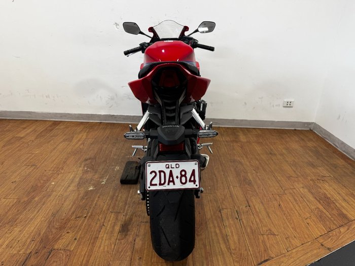 2025 Honda CBR650RAC RED