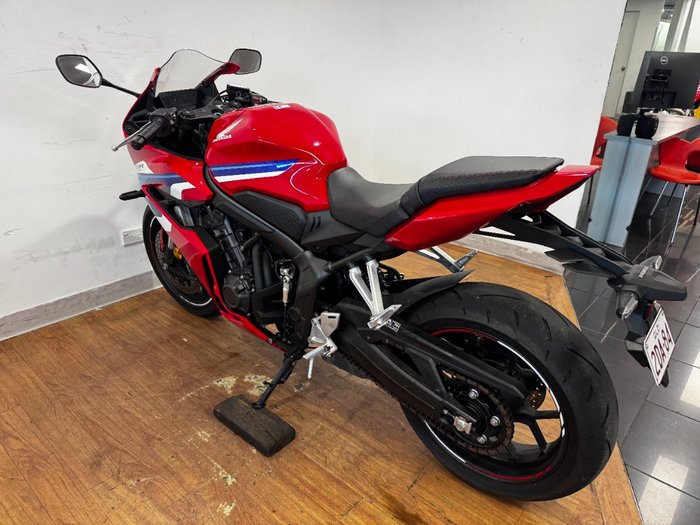 2025 Honda CBR650RAC RED