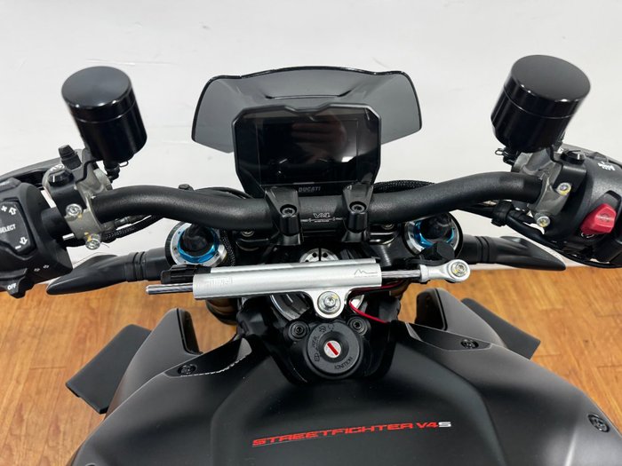 2021 Ducati STREETFIGHTER V4 S Black