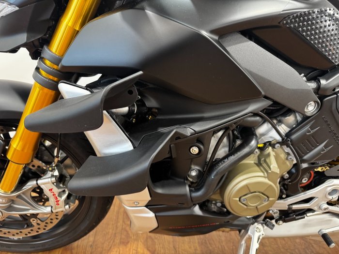 2021 Ducati STREETFIGHTER V4 S Black