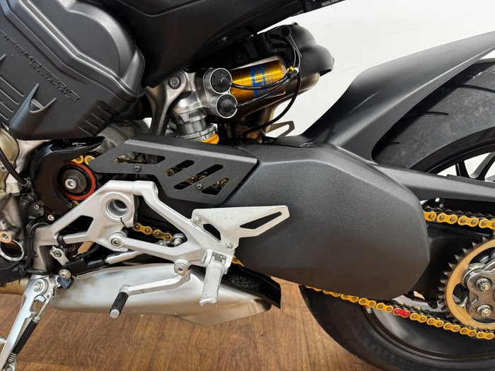 2021 Ducati STREETFIGHTER V4 S Black