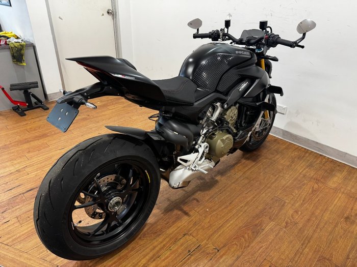 2021 Ducati STREETFIGHTER V4 S Black