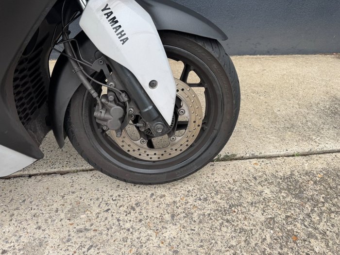 2024 Yamaha XMAX 300 (CZD300A) GREY