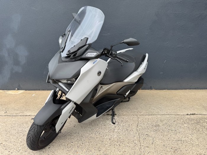 2024 Yamaha XMAX 300 (CZD300A) GREY