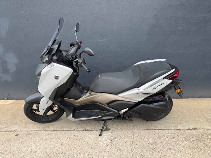2024 Yamaha XMAX 300 (CZD300A) GREY