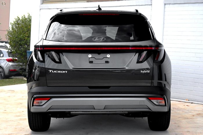 2026 Hyundai Tucson Hybrid Premium