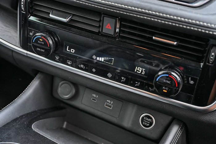 2024 Nissan X-TRAIL ST-L