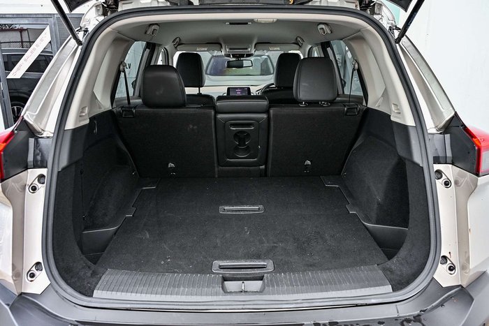 2024 Nissan X-TRAIL ST-L