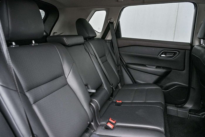 2024 Nissan X-TRAIL ST-L