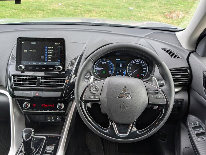 2024 Mitsubishi Eclipse Cross PHEV ES