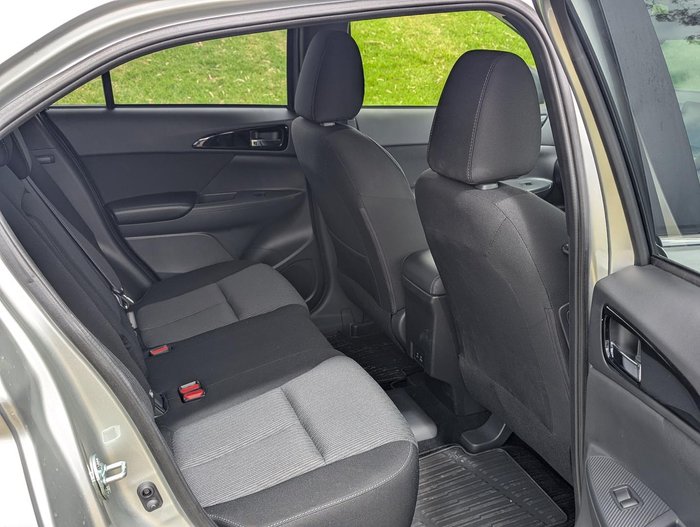 2024 Mitsubishi Eclipse Cross PHEV ES