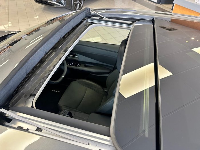 2025 Nissan Ariya Advance+