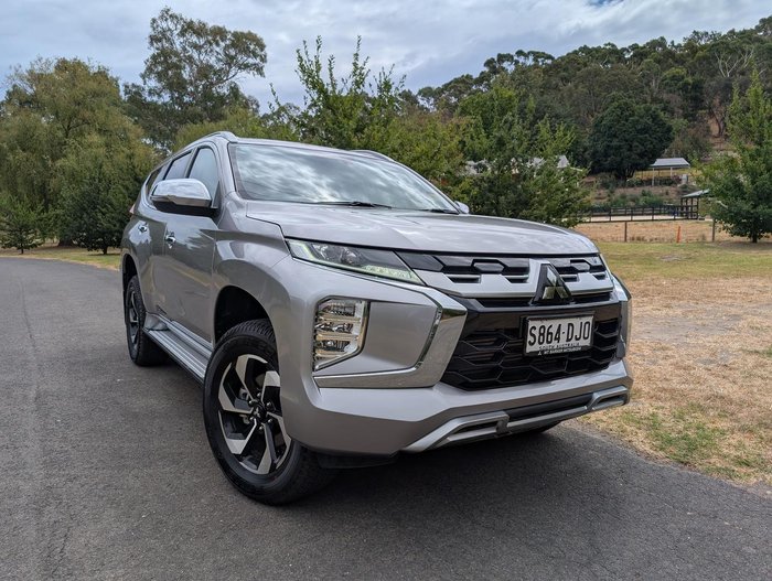 2024 Mitsubishi Pajero Sport GLS