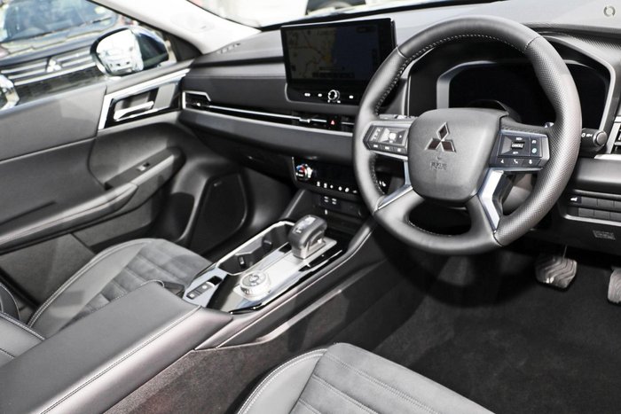 2025 Mitsubishi Outlander Aspire