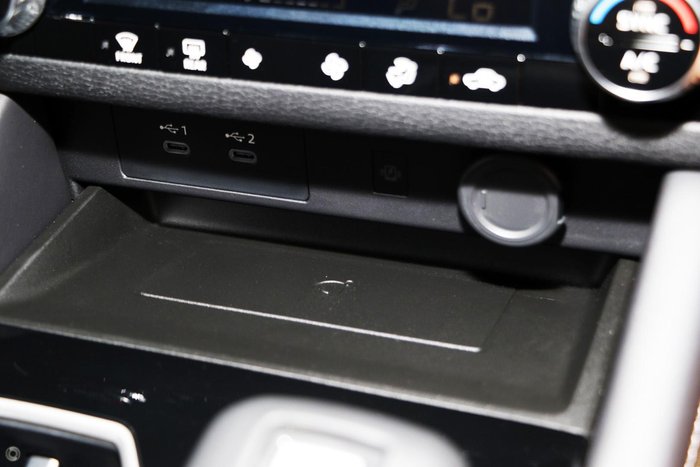 2025 Mitsubishi Outlander LS