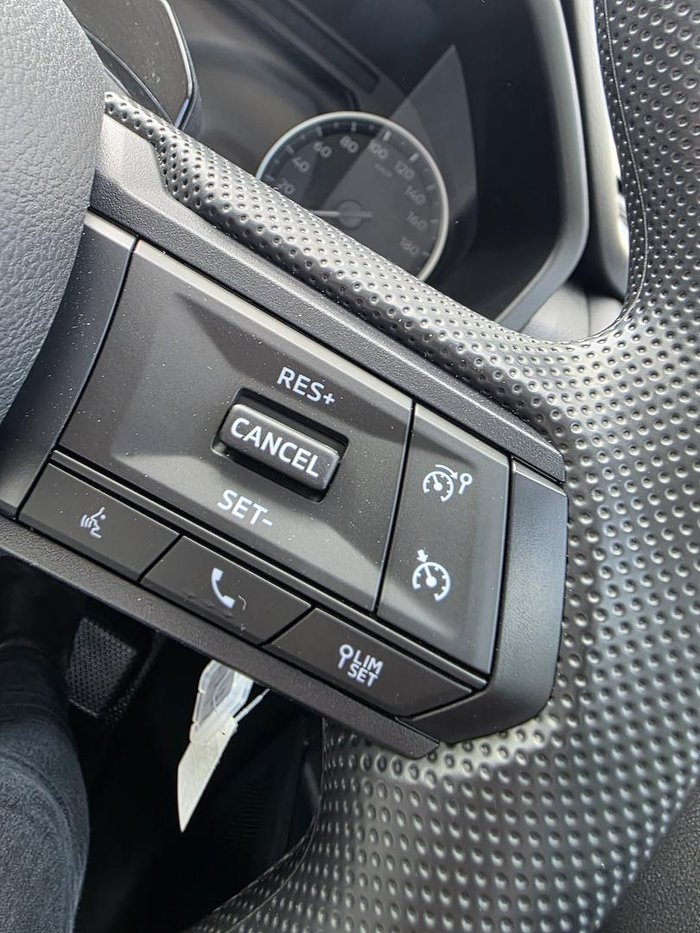 2025 Mitsubishi Triton GLX