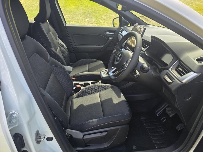 2025 Mitsubishi ASX LS