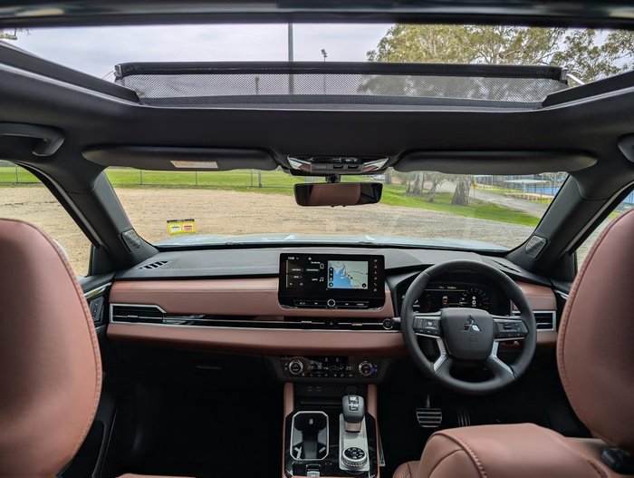 2025 Mitsubishi Outlander Exceed Tourer