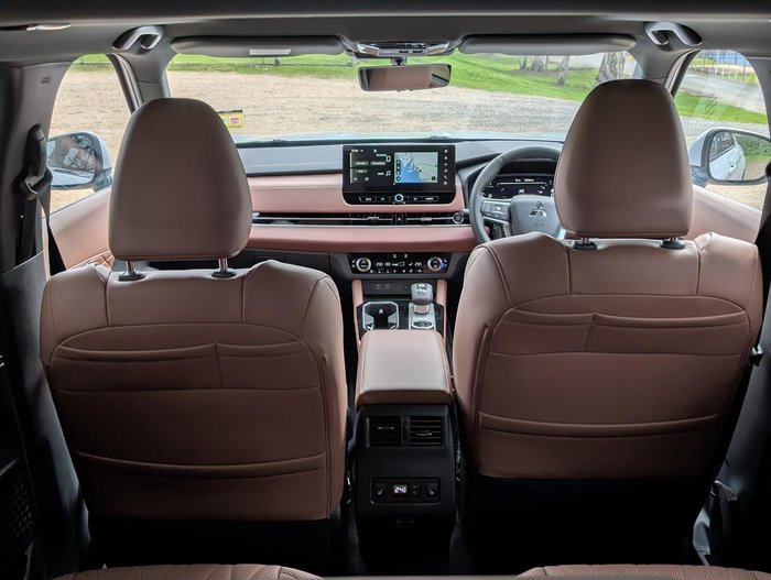 2025 Mitsubishi Outlander Exceed Tourer