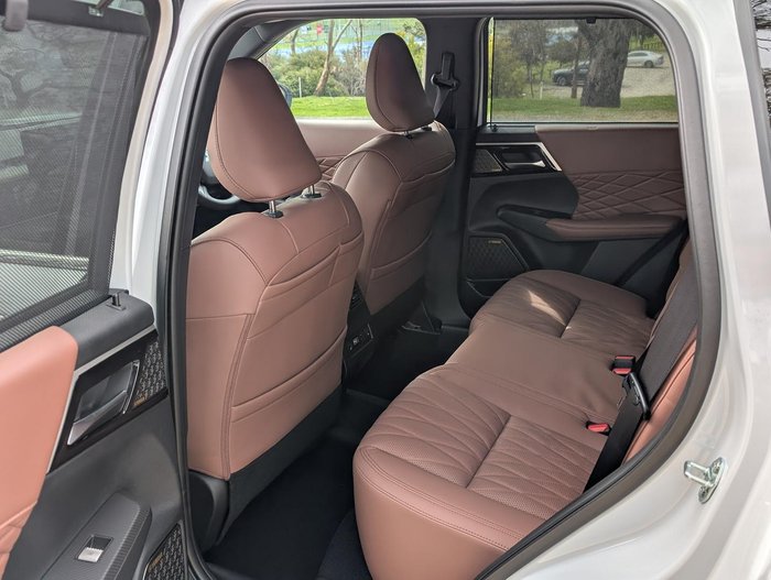 2025 Mitsubishi Outlander Exceed Tourer