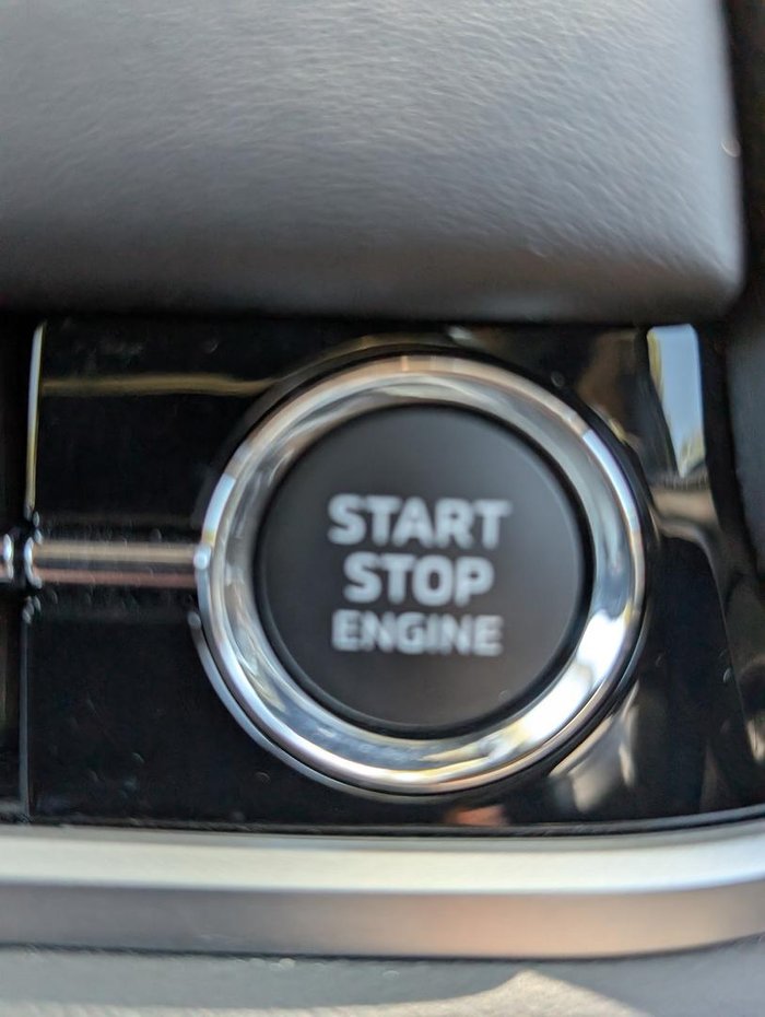 2025 Mitsubishi Outlander ES