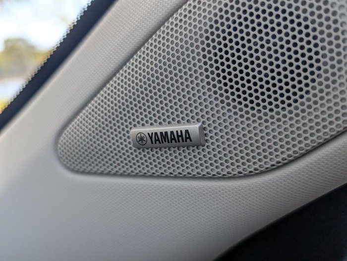 2025 Mitsubishi Outlander ES