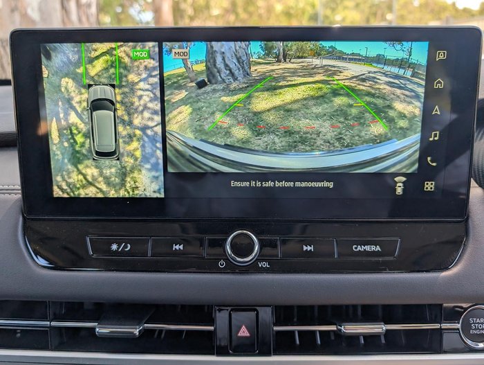 2025 Mitsubishi Outlander ES