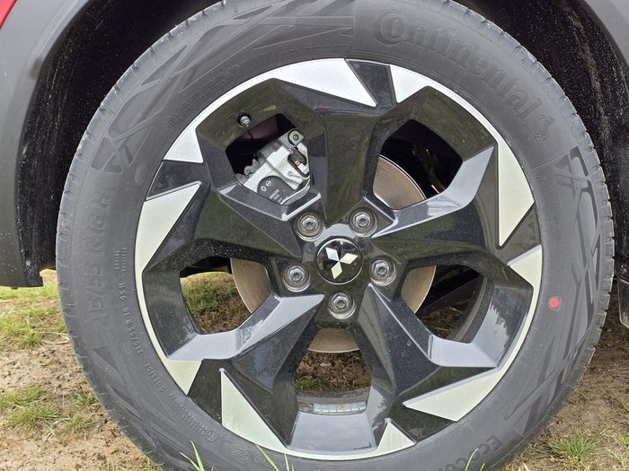 2025 Mitsubishi ASX Exceed