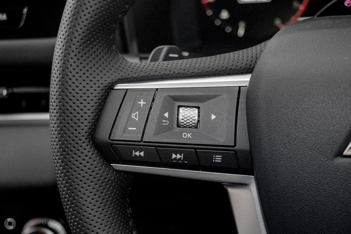 2025 Mitsubishi Outlander LS