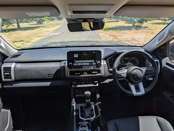 2025 Mitsubishi Triton GLS