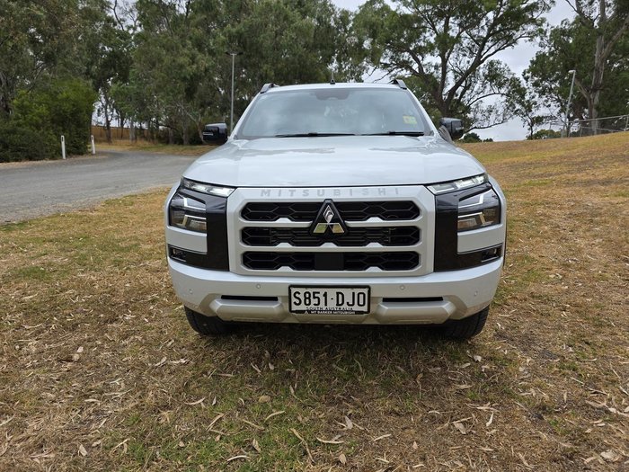 2025 Mitsubishi Triton GSR