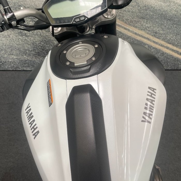 2015 Yamaha MT-07 White