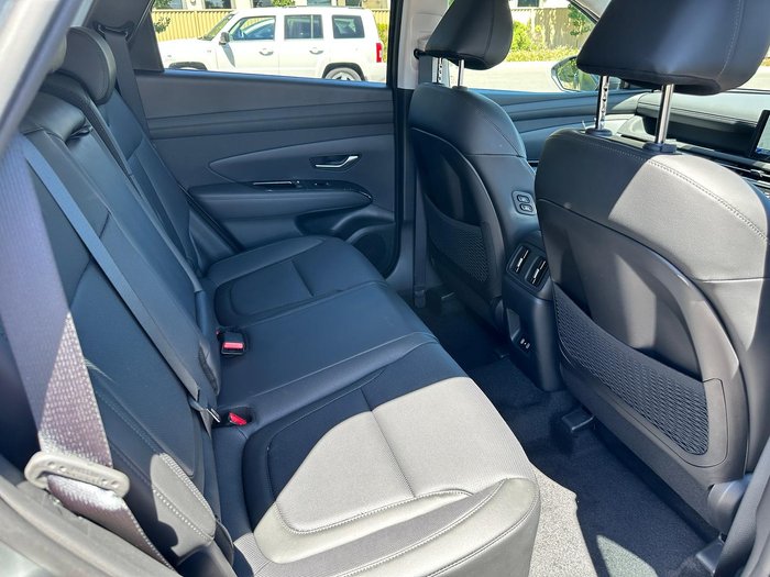 2026 Hyundai Tucson Hybrid Premium