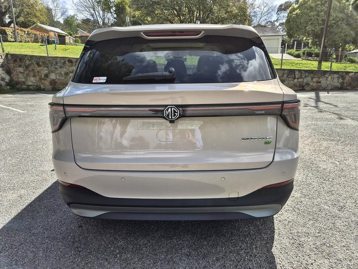 2025 MG MGS5 EV Essence 62