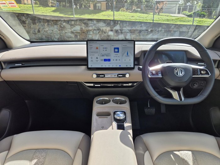 2025 MG MGS5 EV Essence 62