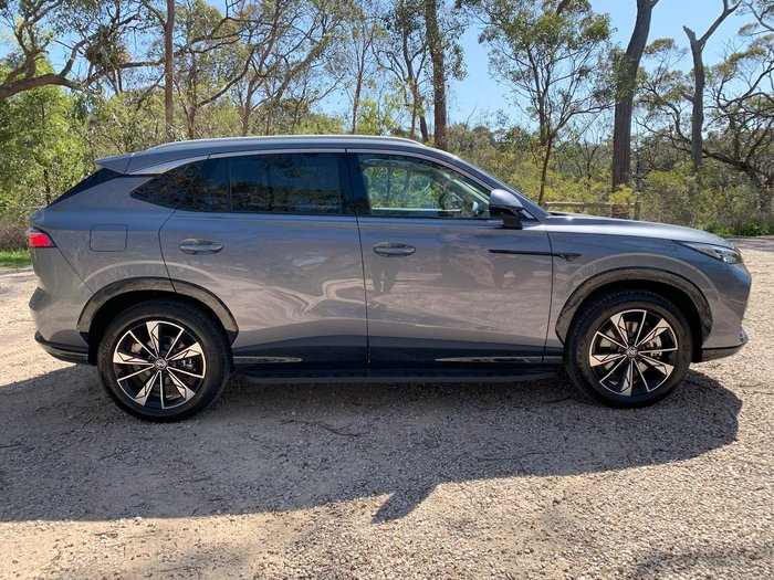 2025 MG HS Super Hybrid Essence