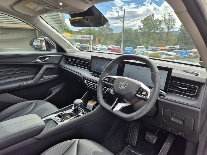 2025 MG HS Super Hybrid Essence