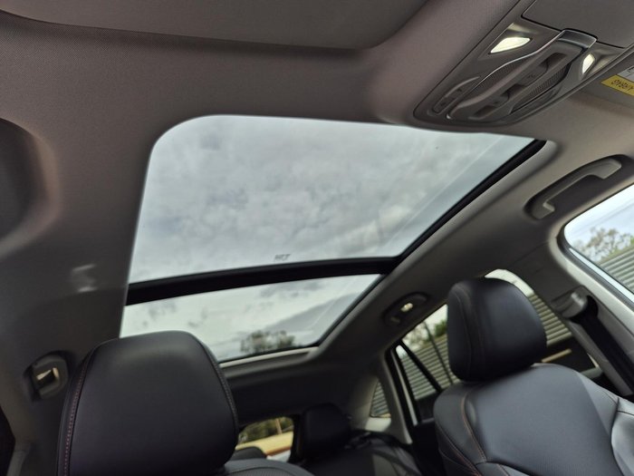 2025 MG HS Super Hybrid Essence