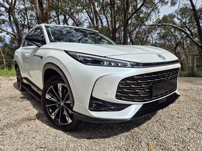 2025 MG HS Super Hybrid Essence