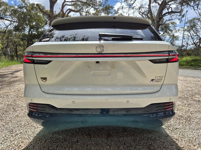 2025 MG HS Super Hybrid Essence