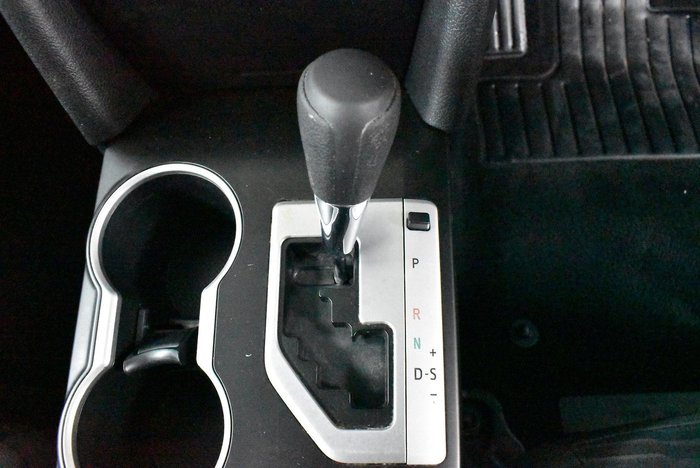 2016 Toyota Camry Altise