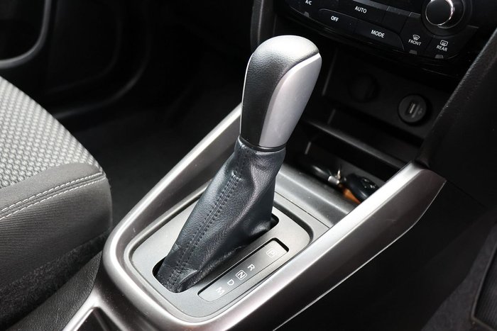2023 Suzuki Vitara LY Series II Cool White