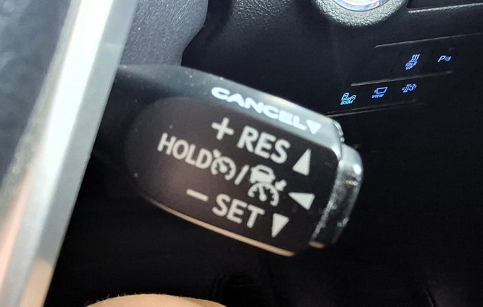 2022 Toyota Hilux SR5