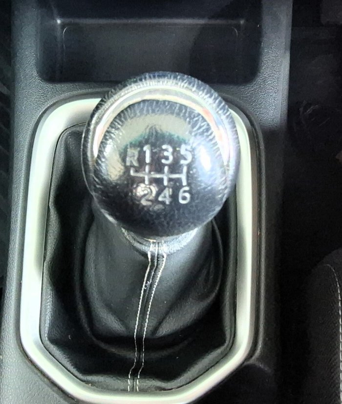 2022 Toyota Hilux SR5