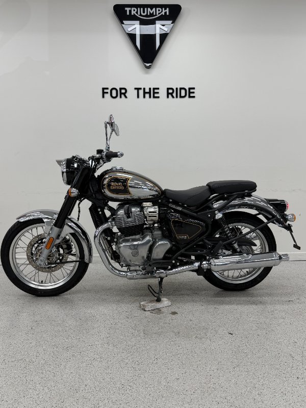 2025 Royal Enfield CLASSIC 650 Black