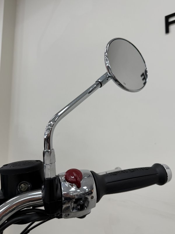 2025 Royal Enfield CLASSIC 650 Black