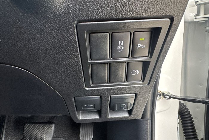 2022 Toyota Hilux SR5