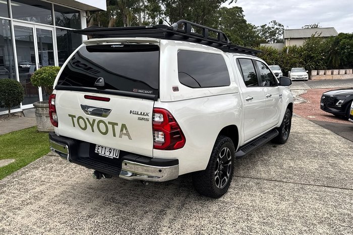 2022 Toyota Hilux SR5